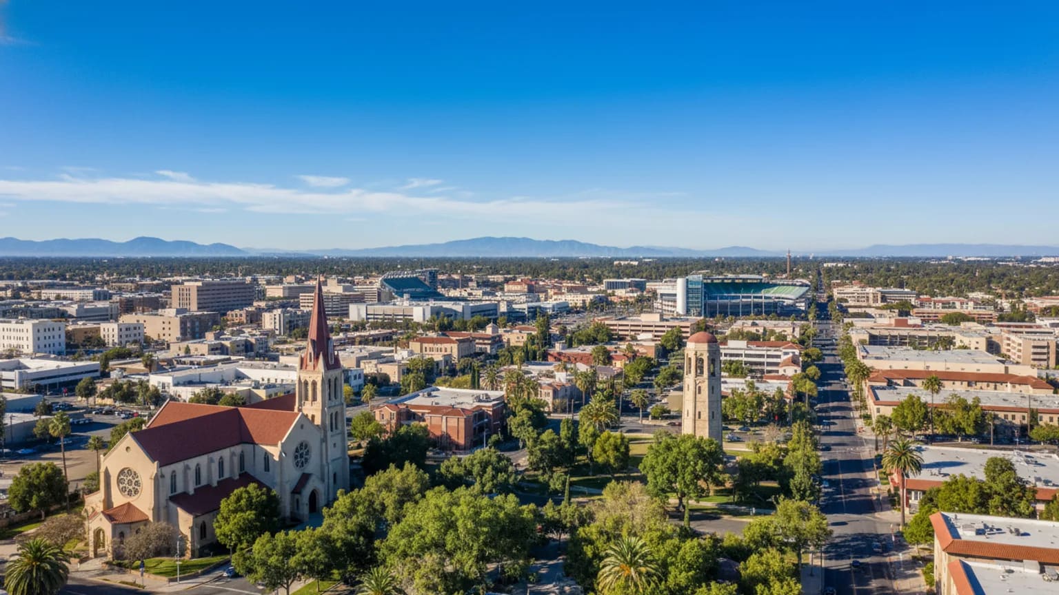 Fresno, United States — coworking & meeting rooms