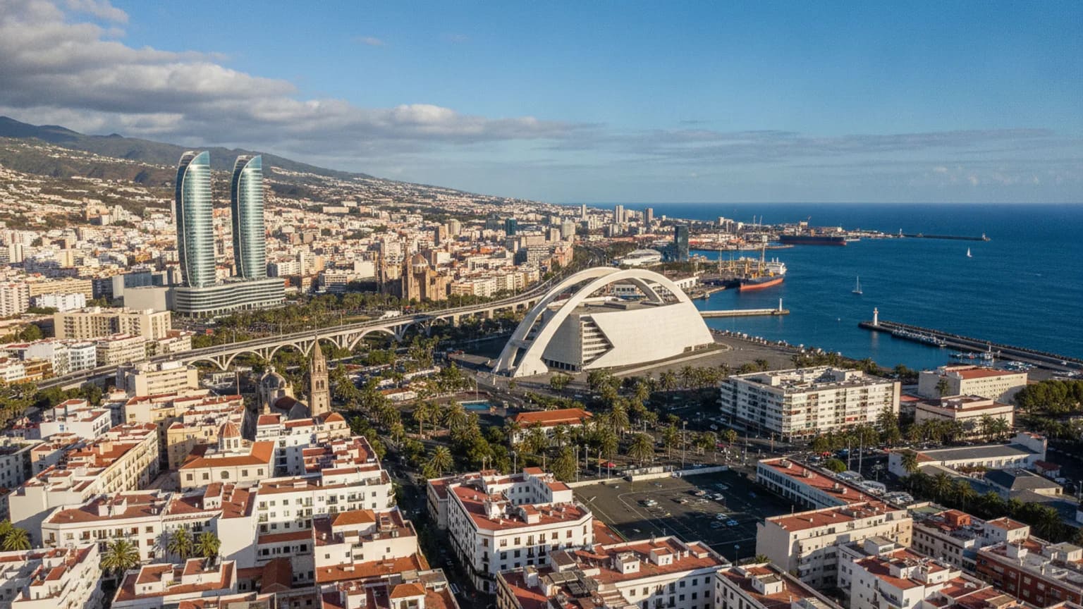 Santa Cruz de Tenerife, Spain — coworking & meeting rooms
